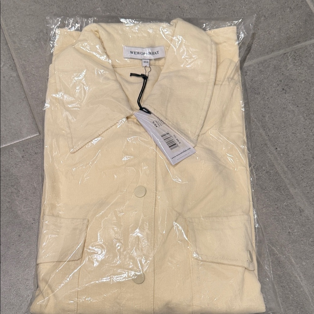 New with tags WEWOREWHAT Women’s Size XS/S $98 Ivory Corduroy Shacket Shirt